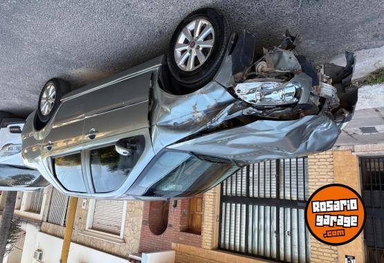 Autos - Fiat Siena 2010 Nafta 140000Km - En Venta