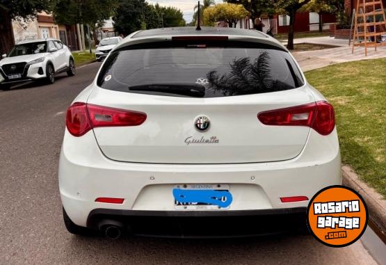 Autos - Alfa Romeo GIULETTA 2011 Nafta 149000Km - En Venta
