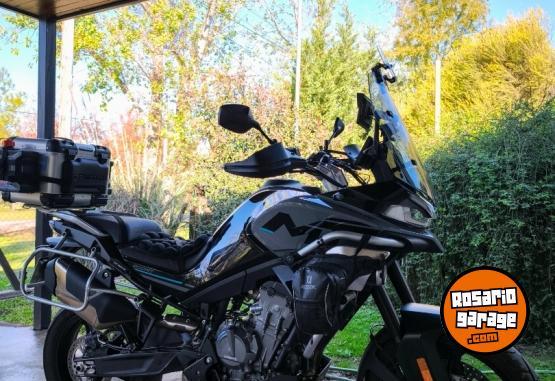 Motos - CF 800mt 2024 Nafta 18000Km - En Venta