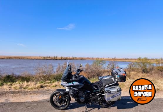 Motos - CF 800mt 2024 Nafta 18000Km - En Venta