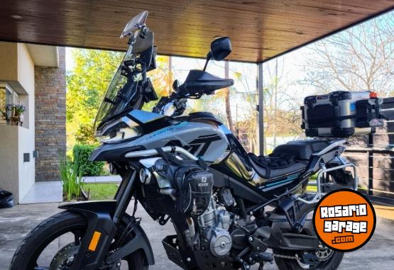 Motos - CF 800mt 2024 Nafta 18000Km - En Venta