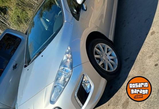 Autos - Peugeot Full 2015 Nafta 64900Km - En Venta