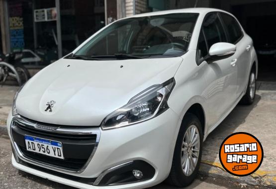 Autos - Peugeot 208 ALLURE 1.6 2019 Nafta 60900Km - En Venta