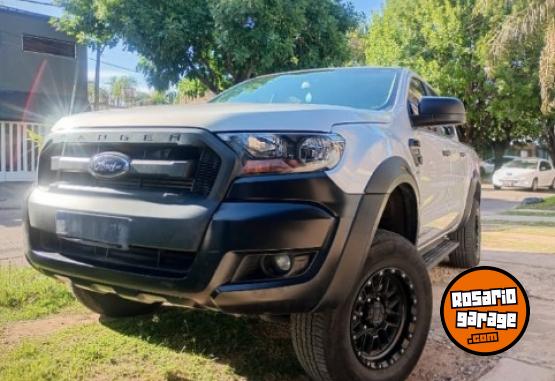 Camionetas - Ford 2023 xl 2.2 2023 Diesel 40000Km - En Venta