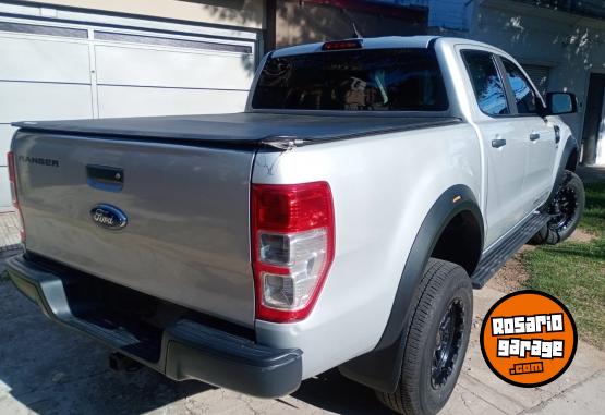 Camionetas - Ford 2023 xl 2.2 2023 Diesel 40000Km - En Venta