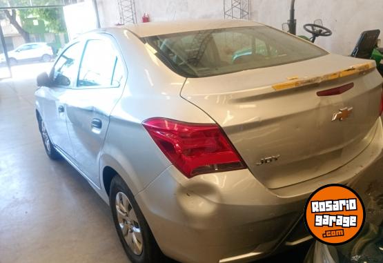 Autos - Chevrolet Onix 2021 Nafta 61000Km - En Venta