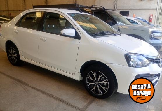 Autos - Toyota Etios 2023 Nafta 66000Km - En Venta