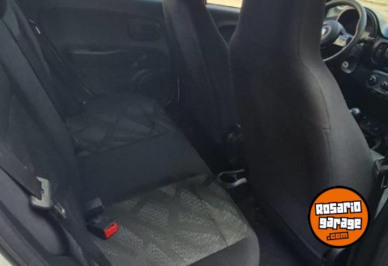 Autos - Fiat Mobi 90mil kms 2022 GNC 90000Km - En Venta