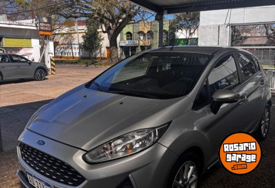 Autos - Ford Fiesta SE Plus Powershift 2018 Nafta 102000Km - En Venta