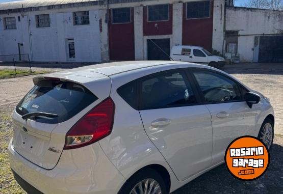 Autos - Ford Fiesta Kinetic SE 2016 2016 Nafta 135000Km - En Venta