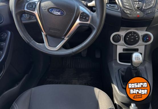 Autos - Ford Fiesta Kinetic SE 2016 2016 Nafta 135000Km - En Venta