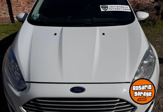 Autos - Ford Fiesta Kinetic SE 2016 2016 Nafta 135000Km - En Venta