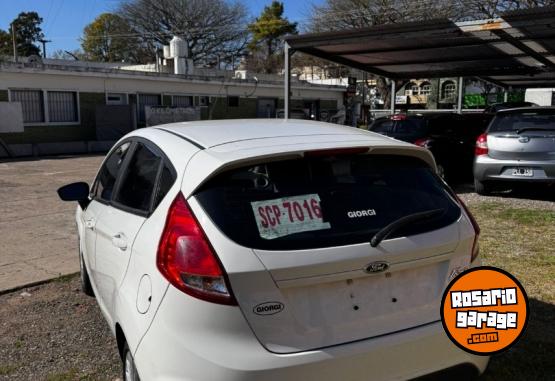 Autos - Ford Fiesta Kinetic SE 2016 2016 Nafta 135000Km - En Venta