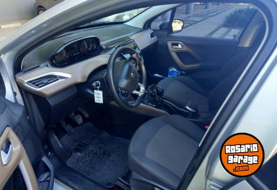 Autos - Peugeot 2008 2017 Nafta 170000Km - En Venta