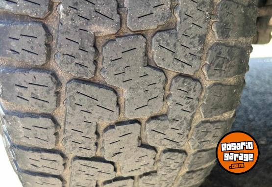 Accesorios para Autos - 4 CUBIERTAS 265/75 R16 - En Venta