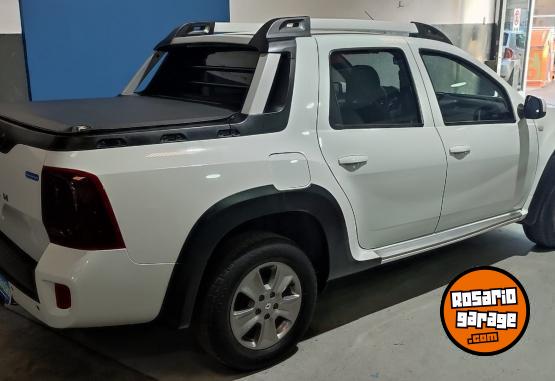 Camionetas - Renault DUSTER OROCH 2.0 OUTSIDER 2018 Nafta 1Km - En Venta
