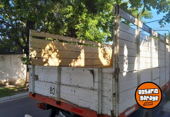 Camiones y Grúas - Vendo mb 608 - En Venta