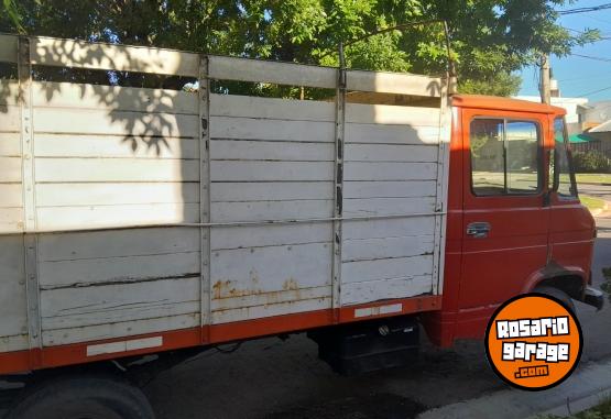 Camiones y Grúas - Vendo mb 608 - En Venta