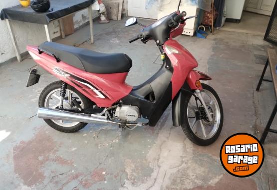 Motos - Mondial LD 110 max - AD 2023 Nafta 7100Km - En Venta