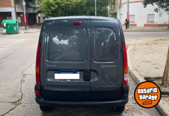 Utilitarios - Renault Kangoo 2016 GNC 140000Km - En Venta
