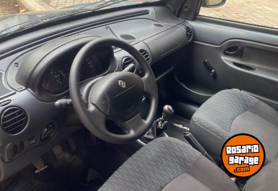 Utilitarios - Renault Kangoo 2016 GNC 140000Km - En Venta