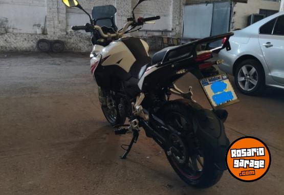 Motos - Benelli TRK 2021 Nafta 5600Km - En Venta