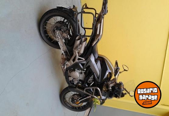 Motos - Zontes 310 T2 2022 Nafta 14800Km - En Venta