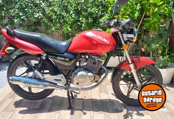 Motos - Suzuki EN 125 2A 2017 Nafta 15000Km - En Venta
