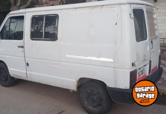 Utilitarios - Renault Trafic 1995 Diesel 111111Km - En Venta