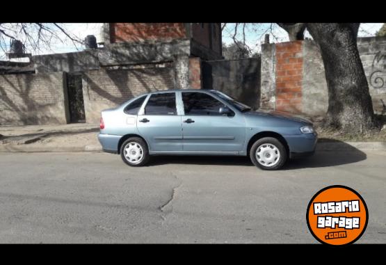Autos - Volkswagen Polo 2006 Nafta 164000Km - En Venta
