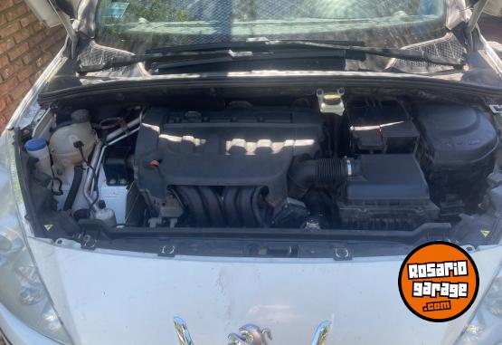 Autos - Peugeot 408 Feline 2011 Nafta 175900Km - En Venta