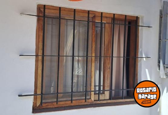 Hogar - Ventana corrediza de cedro - En Venta