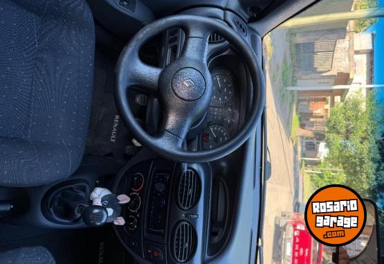 Autos - Renault TriPac 2007 Nafta 136000Km - En Venta