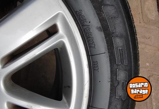 Accesorios para Autos - Rueda de AMAROK - En Venta