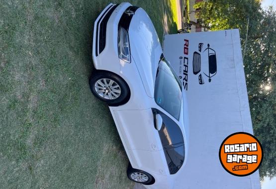 Autos - Volkswagen Vento advance 2016 Nafta 172000Km - En Venta