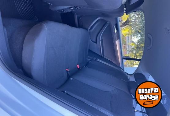 Autos - Volkswagen Vento advance 2016 Nafta 172000Km - En Venta