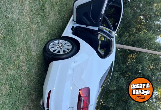 Autos - Volkswagen Vento advance 2016 Nafta 172000Km - En Venta
