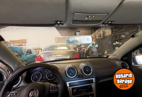 Autos - Volkswagen Voyage 2010 Nafta 150000Km - En Venta