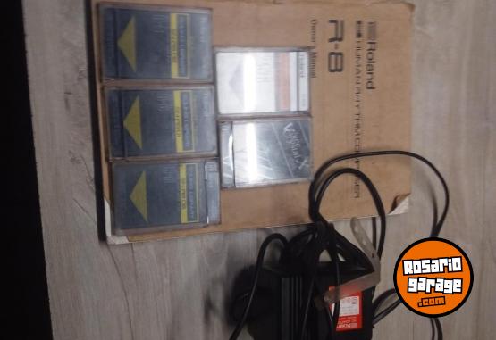 Instrumentos Musicales - maquina de ritmo R8 (Roland) - En Venta
