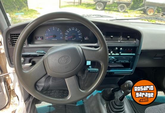 Camionetas - Toyota Hilux 2002 Diesel 583000Km - En Venta