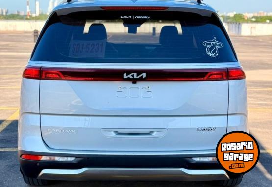 Camionetas - Kia Carnival 2.2 SX CRDI L/N 2022 Diesel 84000Km - En Venta