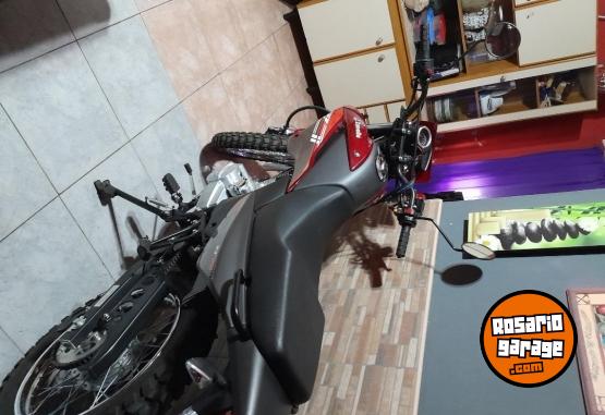 Motos - Zanella 2024 zT 2024 Nafta 433Km - En Venta