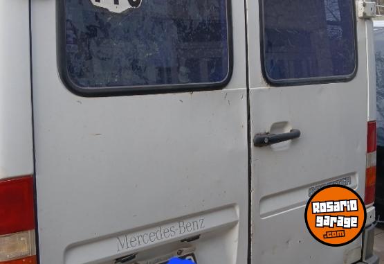 Utilitarios - Mercedes Benz 310D 1998 Diesel 411000Km - En Venta