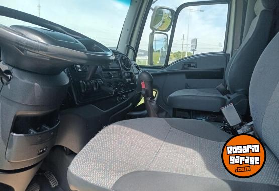 Camiones y Grúas - FORD CARGO 1722 TRACTOR CON CABINA - En Venta