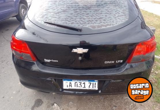 Autos - Chevrolet Onix 2016 Nafta 135000Km - En Venta