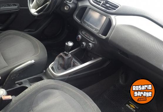 Autos - Chevrolet Onix 2016 Nafta 135000Km - En Venta
