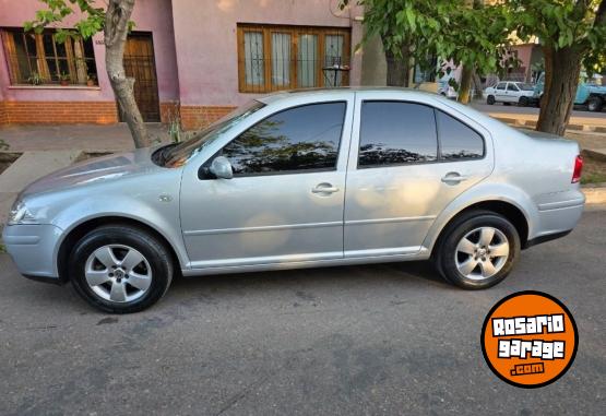Autos - Volkswagen Bora 2.0 MPI Trendline 2013 Nafta 105000Km - En Venta
