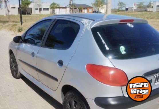 Autos - Peugeot 206 1.4 5 puertas Generat 2010 Nafta 180000Km - En Venta