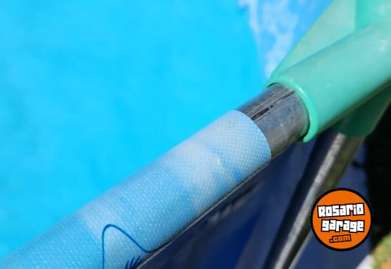 Hogar - Pileta lona - En Venta