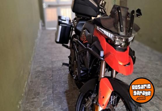 Motos - Zontes T310 2023 Nafta 2000Km - En Venta